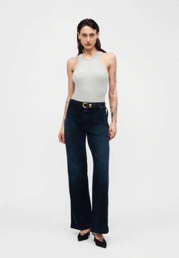 Клешеные джинсы