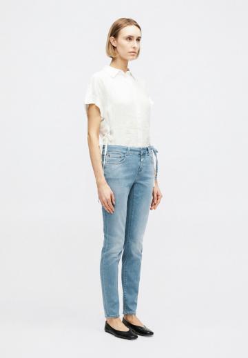 Узкие джинсы