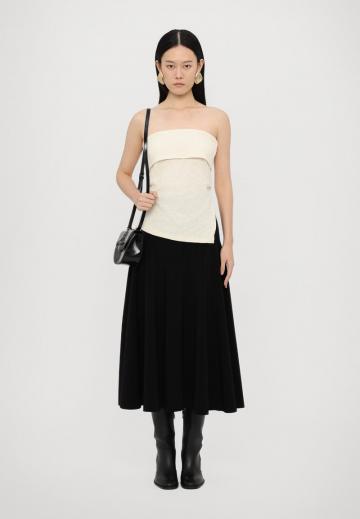 Топ без бретелек