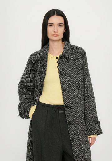 Шерстяное пальто