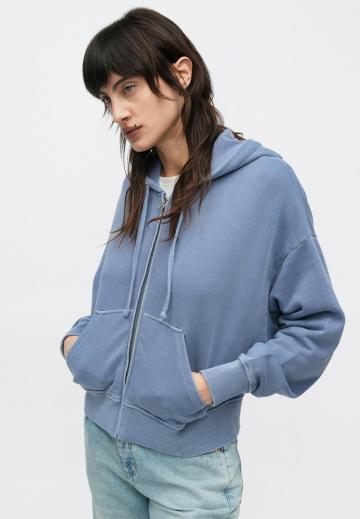 Пуловер с капюшоном