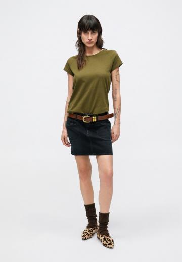 Юбка с накладными карманами