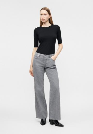 Свободные джинсы