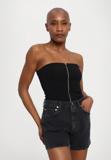 Джинсовые шорты