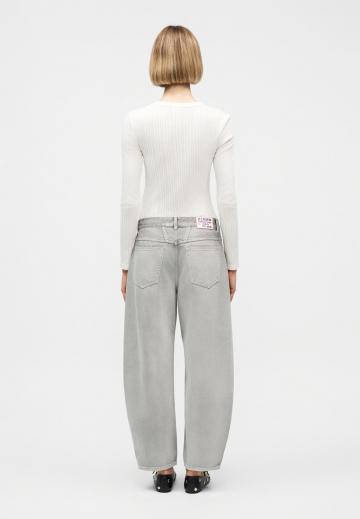 Джинсы бойфренда