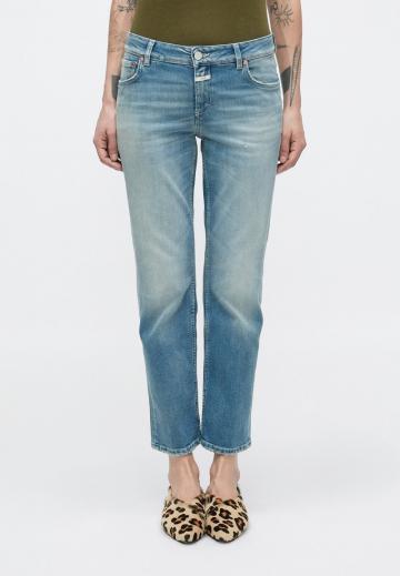 Прямые джинсы
