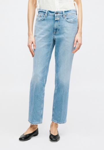 Прямые джинсы