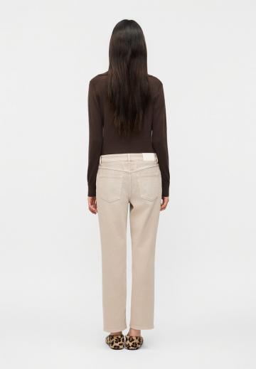 Прямые джинсы