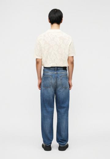 Прямые джинсы