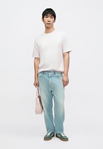 Прямые джинсы