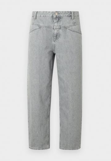 Джинсы бойфренда