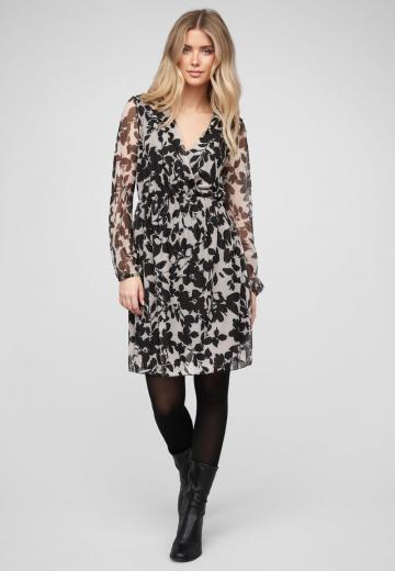 Короткое платье