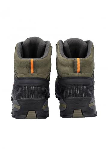 Походные кроссовки