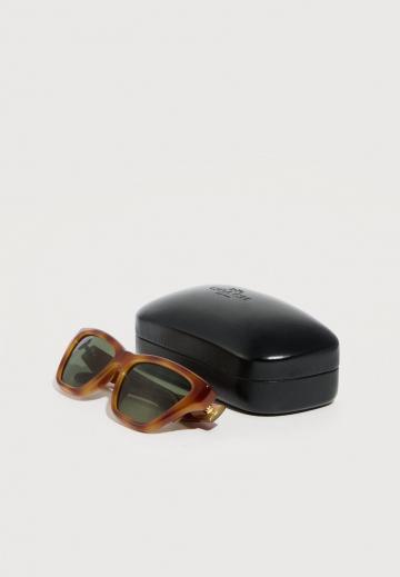 Солнечные очки