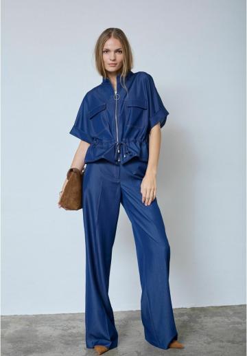 Джинсовая жилетка