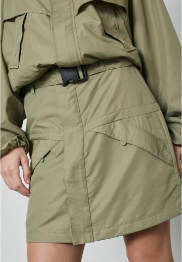 Юбка с накладными карманами