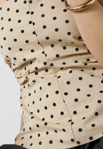 Топ без бретелек