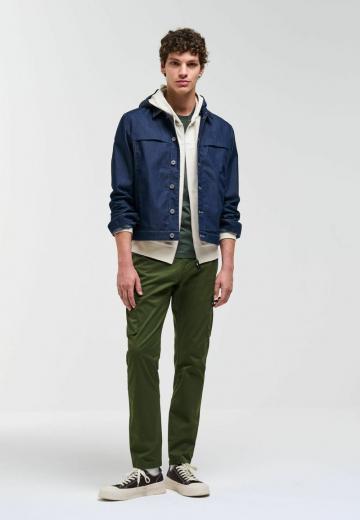 Джинсовая куртка