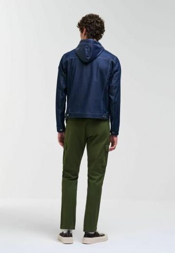 Джинсовая куртка