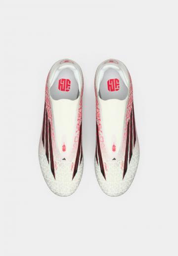 Футбольные бутсы