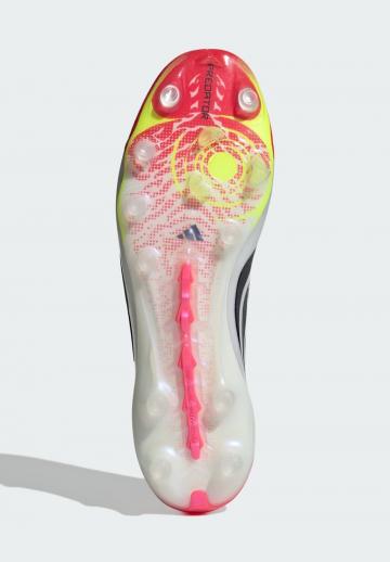 Футбольные бутсы