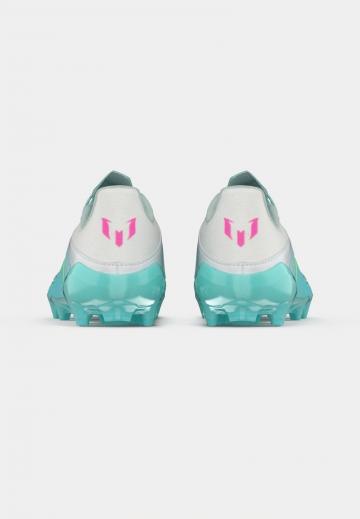 Футбольные бутсы