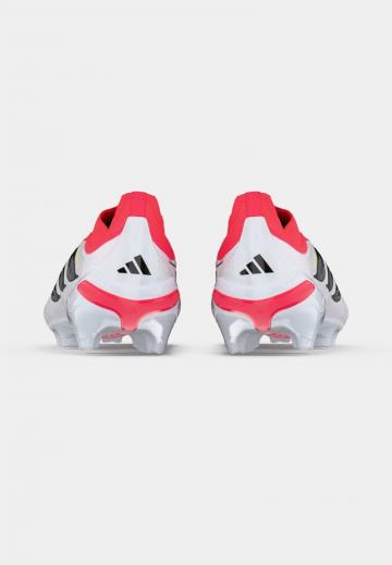 Футбольные бутсы