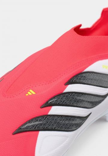 Футбольные бутсы