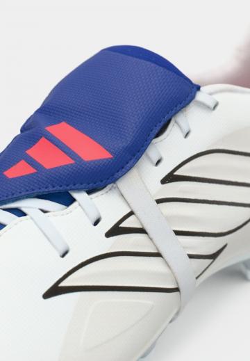 Футбольные бутсы