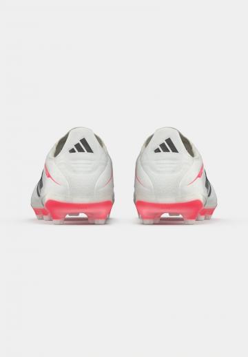 Футбольные бутсы