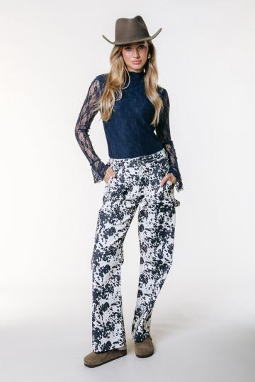 Джинсовый комбинезон