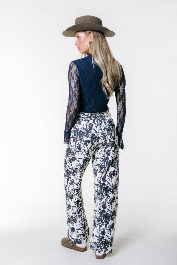 Джинсовый комбинезон