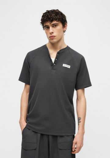 Брюки с накладными карманами