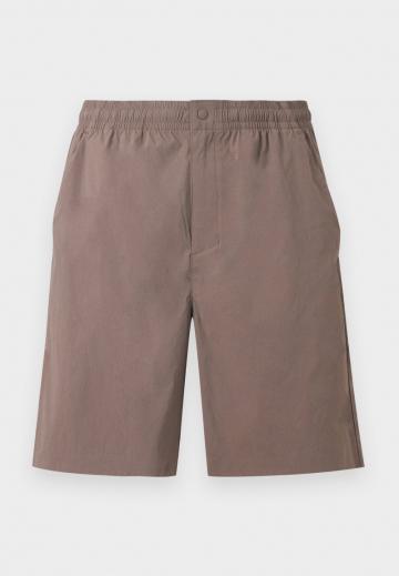 Спортивныве шорты