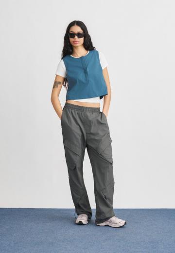 Спортивный топ