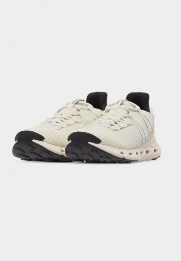 Походные ботинки