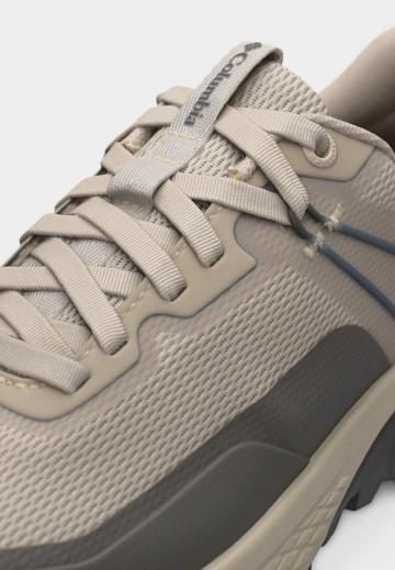 Походные ботинки