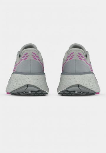 Походные ботинки