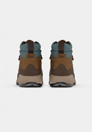 Походные кроссовки