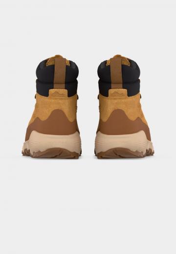 Походные ботинки