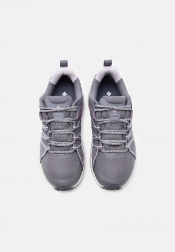 Походные ботинки