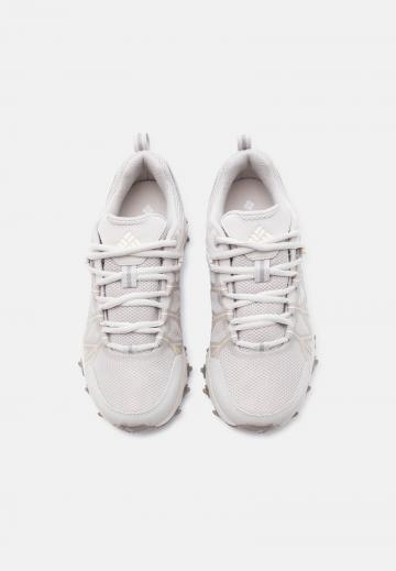 Походные ботинки