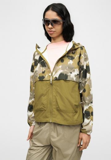 Спортивная куртка