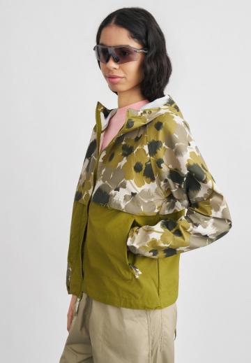 Спортивная куртка