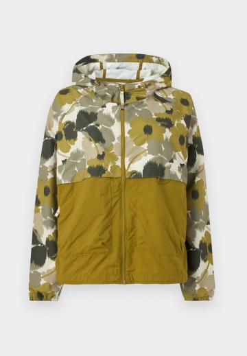 Спортивная куртка