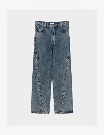 Клешеные джинсы