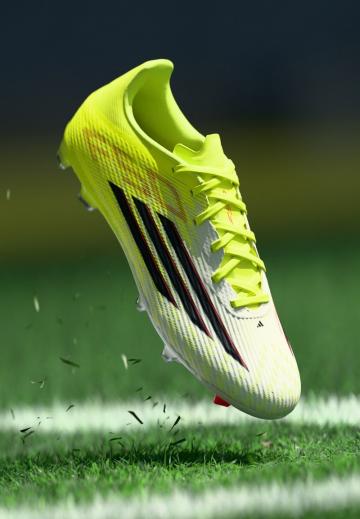 Футбольные бутсы