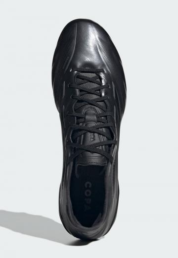 Футбольные бутсы