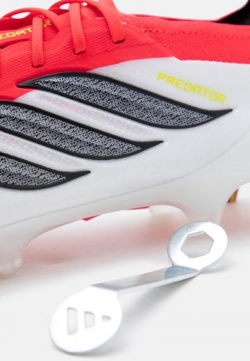 Футбольные бутсы