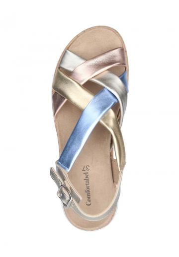 Босоножки на танкетке